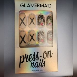Glamermaid nails